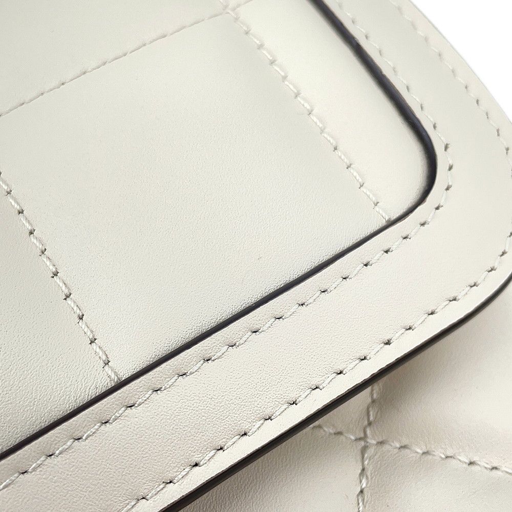 Gucci Shoulder Bag Deco Chain Bag Leather 2-Way White — view 7