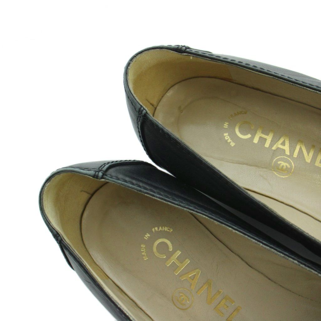 Chanel Loafers Moccasins Leather Logo Plate 37.5 Black White — view 4
