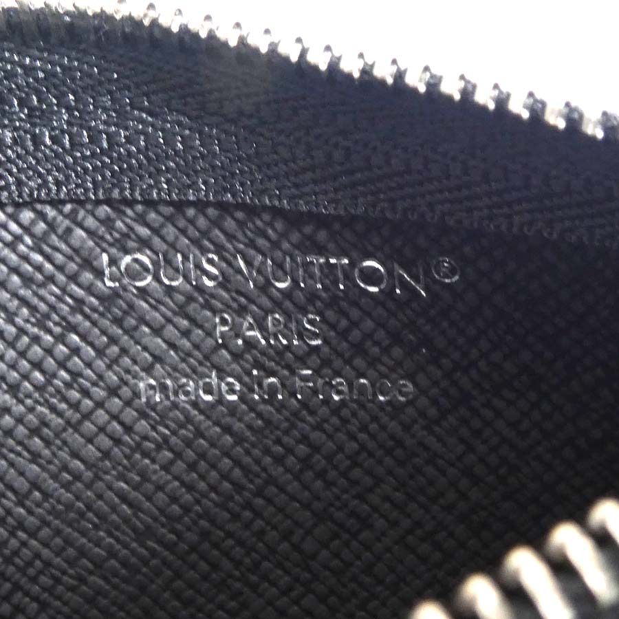 Louis Vuitton Coin Case Monogram Eclipse Pochette Cles — view 9