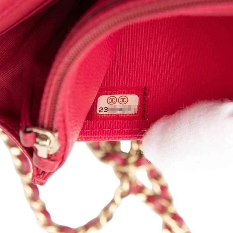 Chanel Quilted CC Logo Chain Shoulder Bag Pink Caviar Leather — view 6