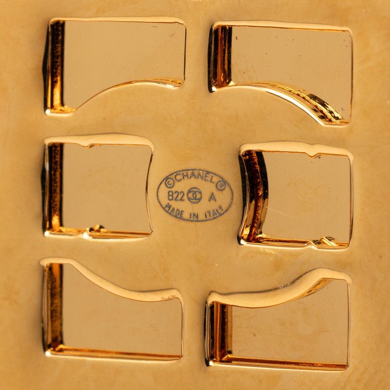 Chanel 31 le Cambon Door Motif Brooch Gold Plated — view 3