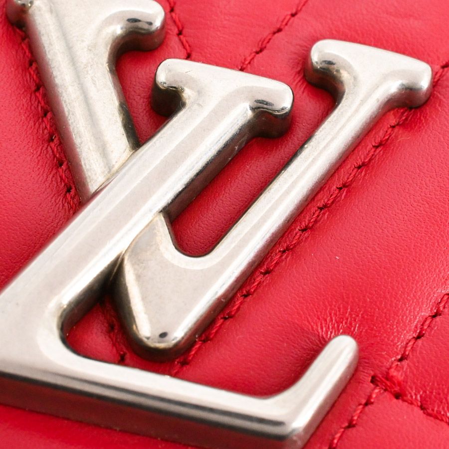 Louis Vuitton Shoulder Bag New Wave Chain MM — view 7