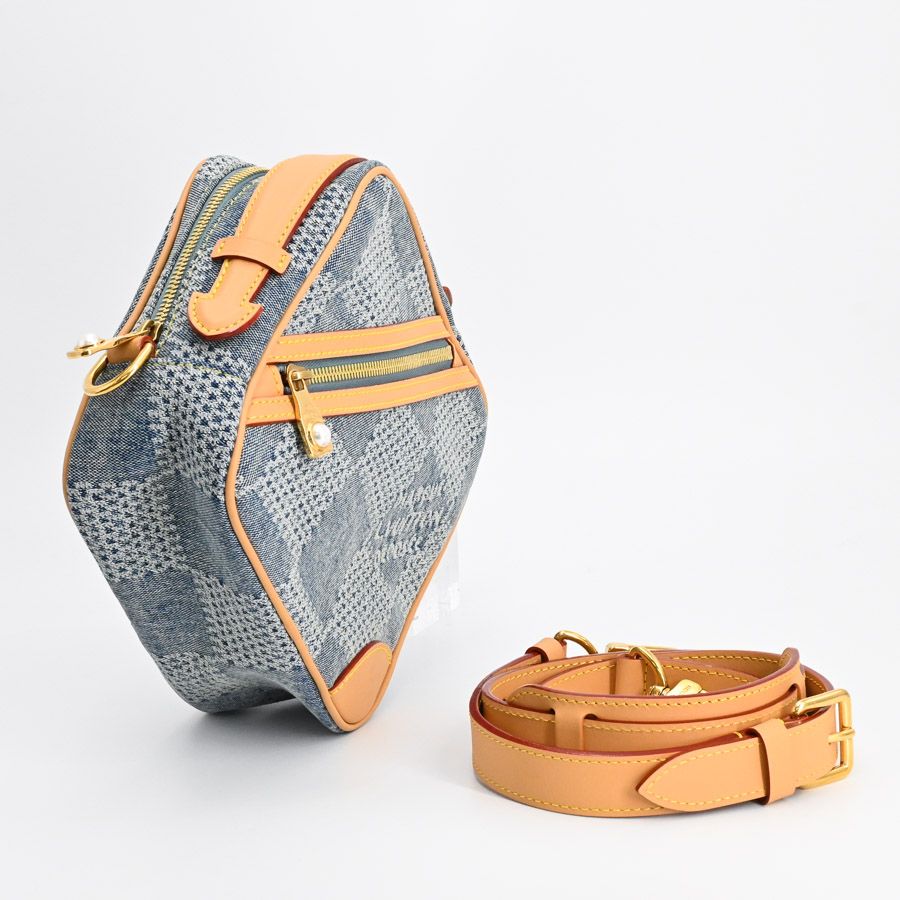 Louis Vuitton Shoulder Bag Chess Messenger — view 2