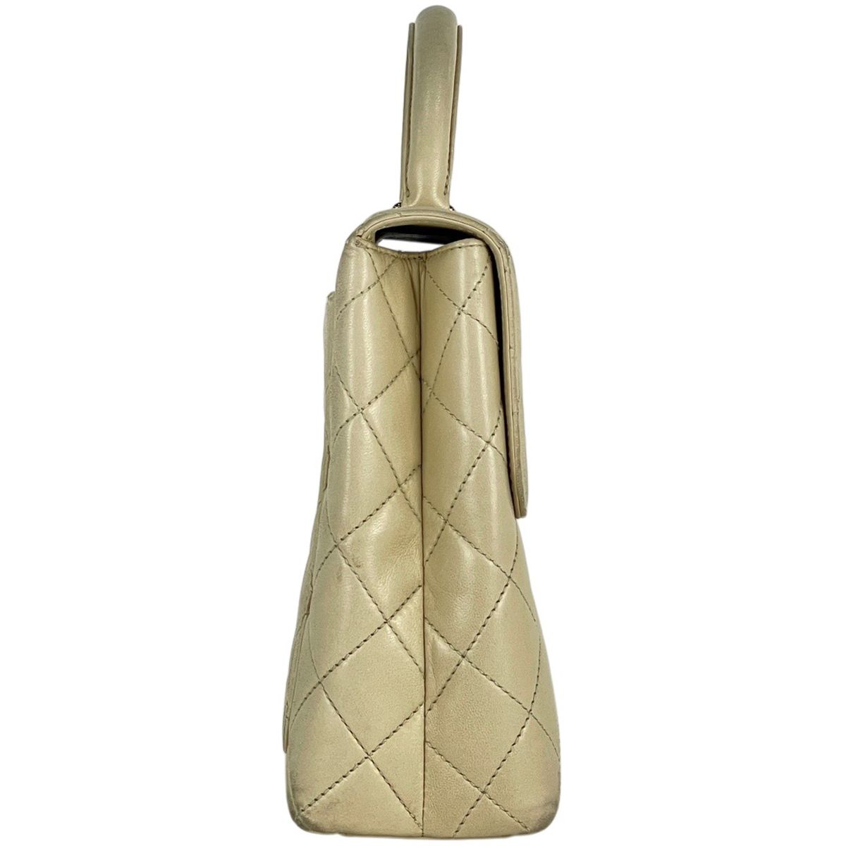 Chanel CC Logo Handbag Quilted Leather Beige — view 4