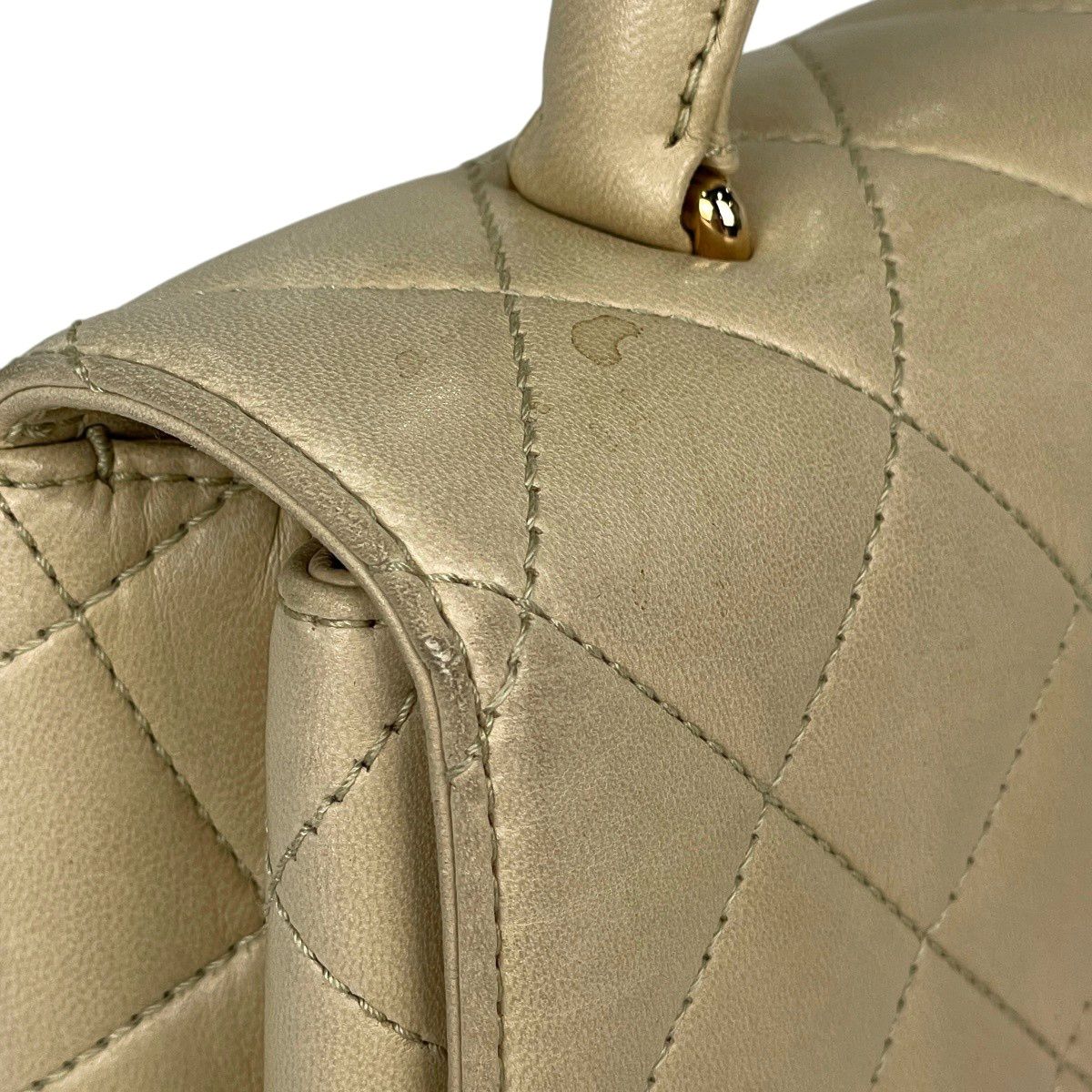 Chanel CC Logo Handbag Quilted Leather Beige — view 8