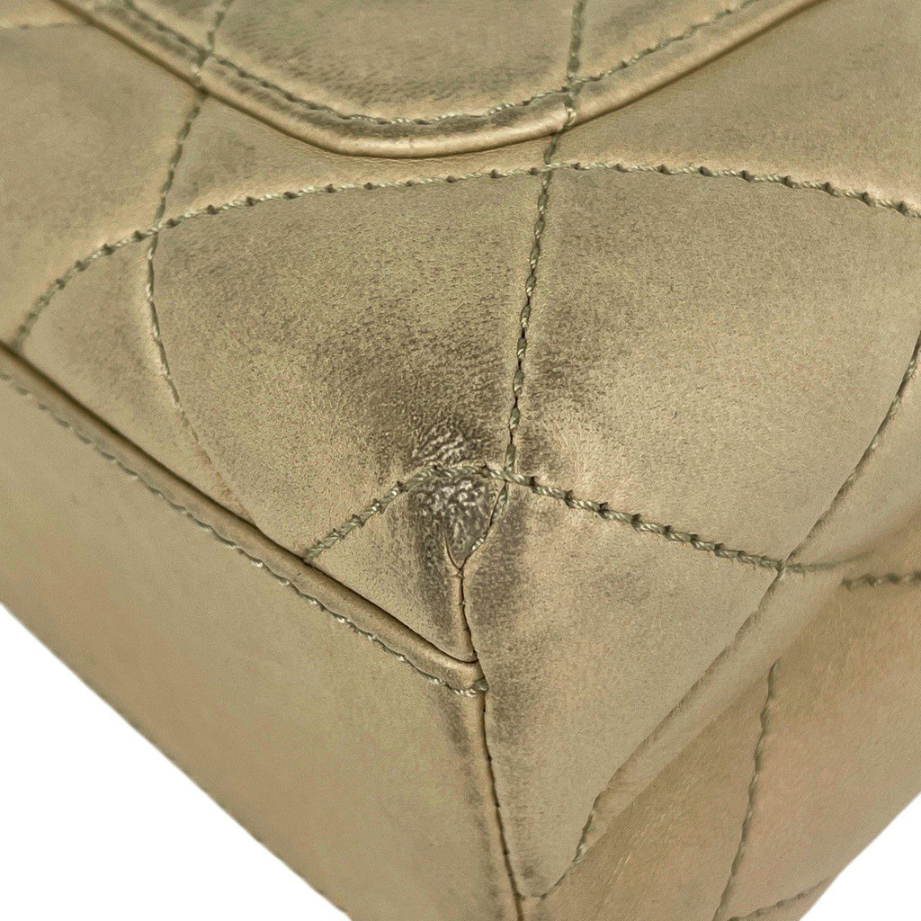 Chanel CC Logo Handbag Quilted Leather Beige — view 6