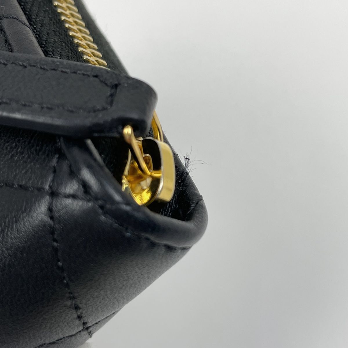 Chanel CC Logo Zip Around Coin Case Quilted Leather Black — view 4