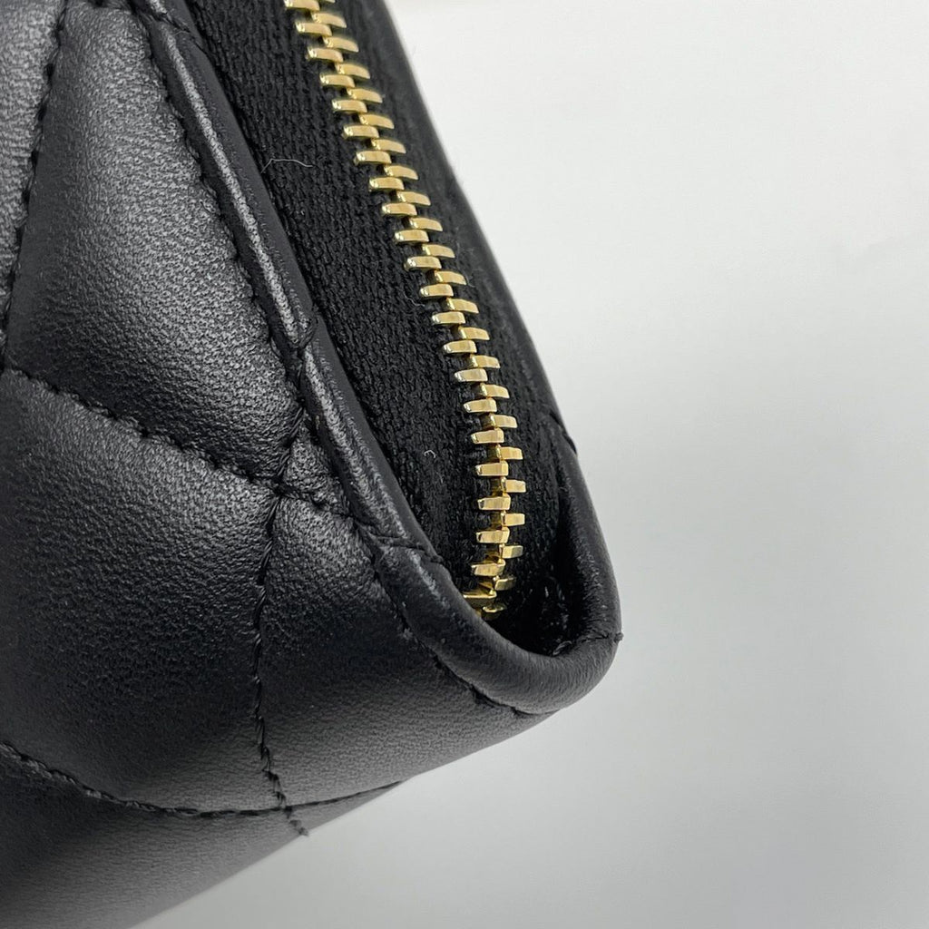Chanel CC Logo Zip Around Coin Case Quilted Leather Black — view 3