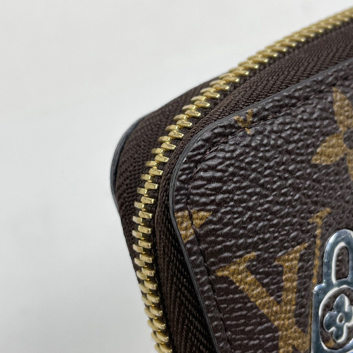 Louis Vuitton Zippy Wallet Lovelock Monogram Brown — view 6