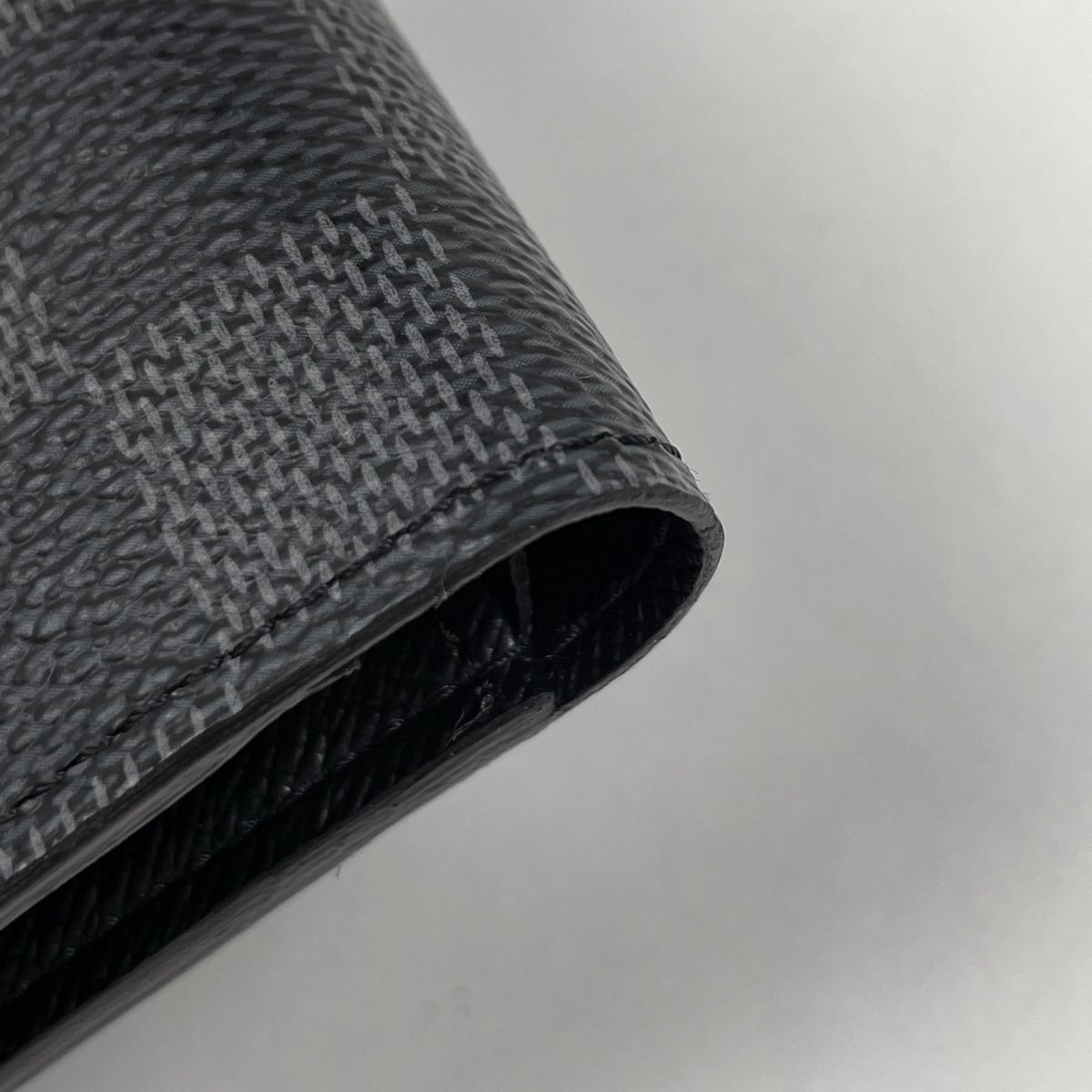 Louis Vuitton Portefeuille Marco Bifold Wallet Damier Graphite Black — view 3