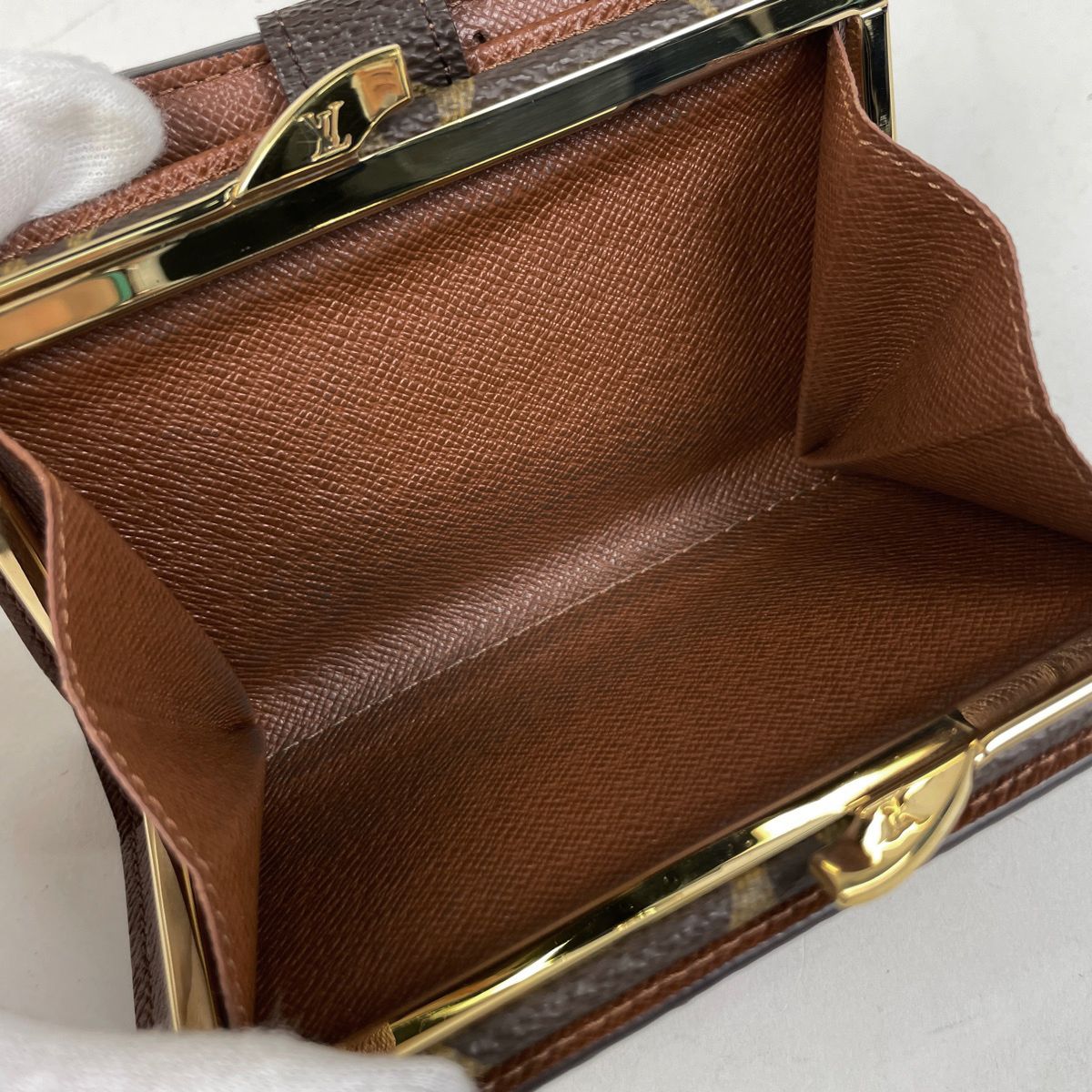 Louis Vuitton Porte Monet Billets Viennois Clasp Bifold Wallet Monogram Brown — view 5