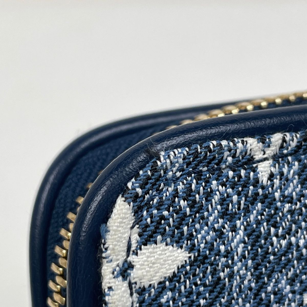 Louis Vuitton Zippy Wallet Monogram Denim Blue — view 5