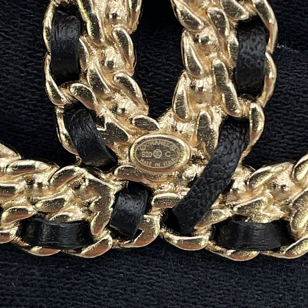 Chanel Brooch CC Logo Rhinestone Leather — view 7