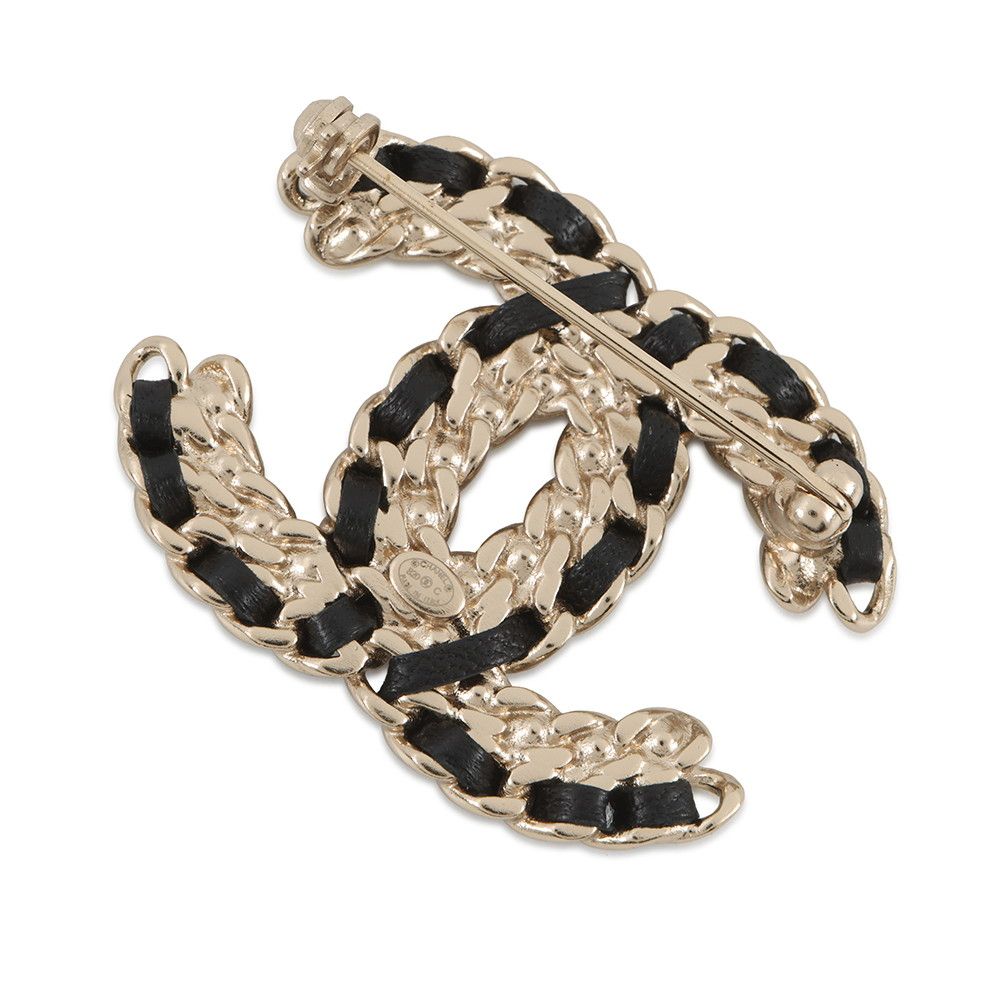 Chanel Brooch CC Logo Rhinestone Leather — view 3