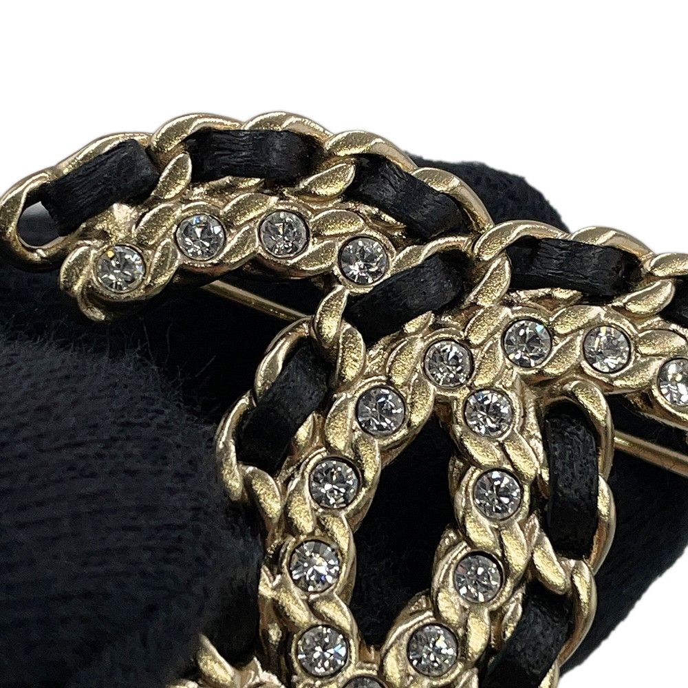 Chanel Brooch CC Logo Rhinestone Leather — view 5