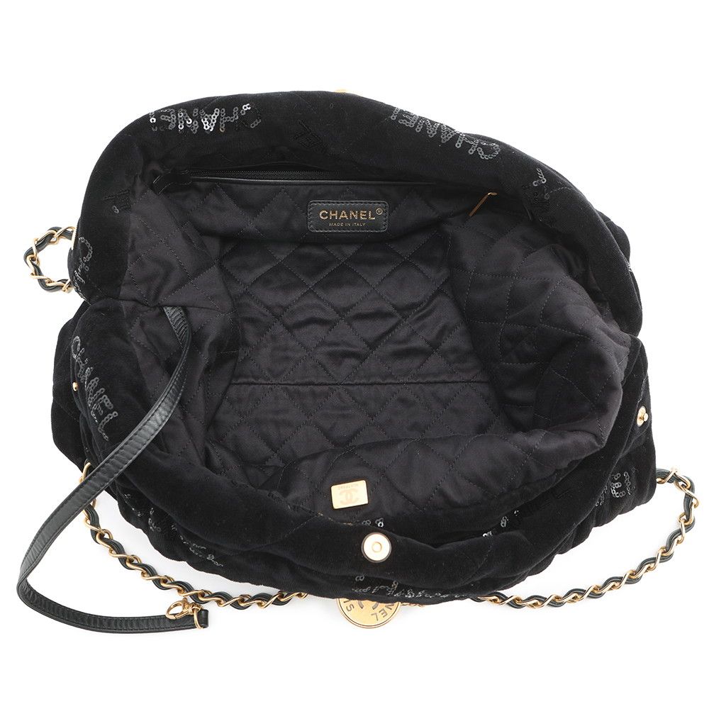 Chanel Chain Shoulder Bag 22 Quilted Small Velour Sequin Black with Pouch — view 5