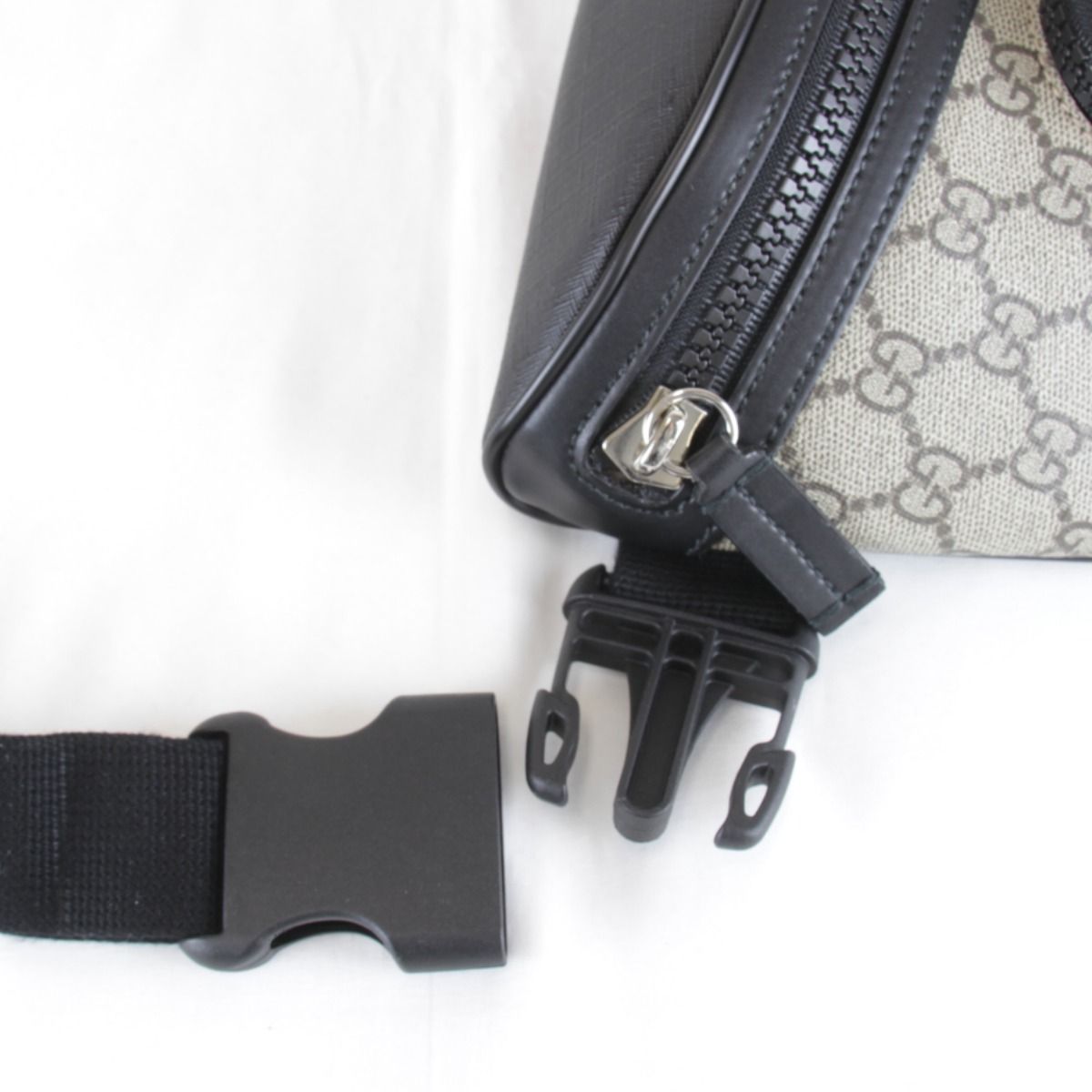 Gucci Belt Bag GG Supreme Canvas Gray — view 6