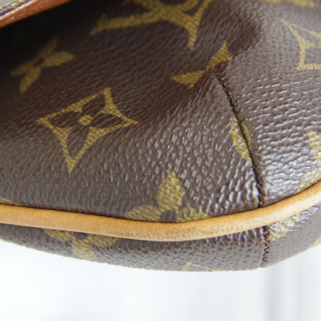 Louis Vuitton Musette Tango Strap Shoulder Bag Monogram Canvas — view 5