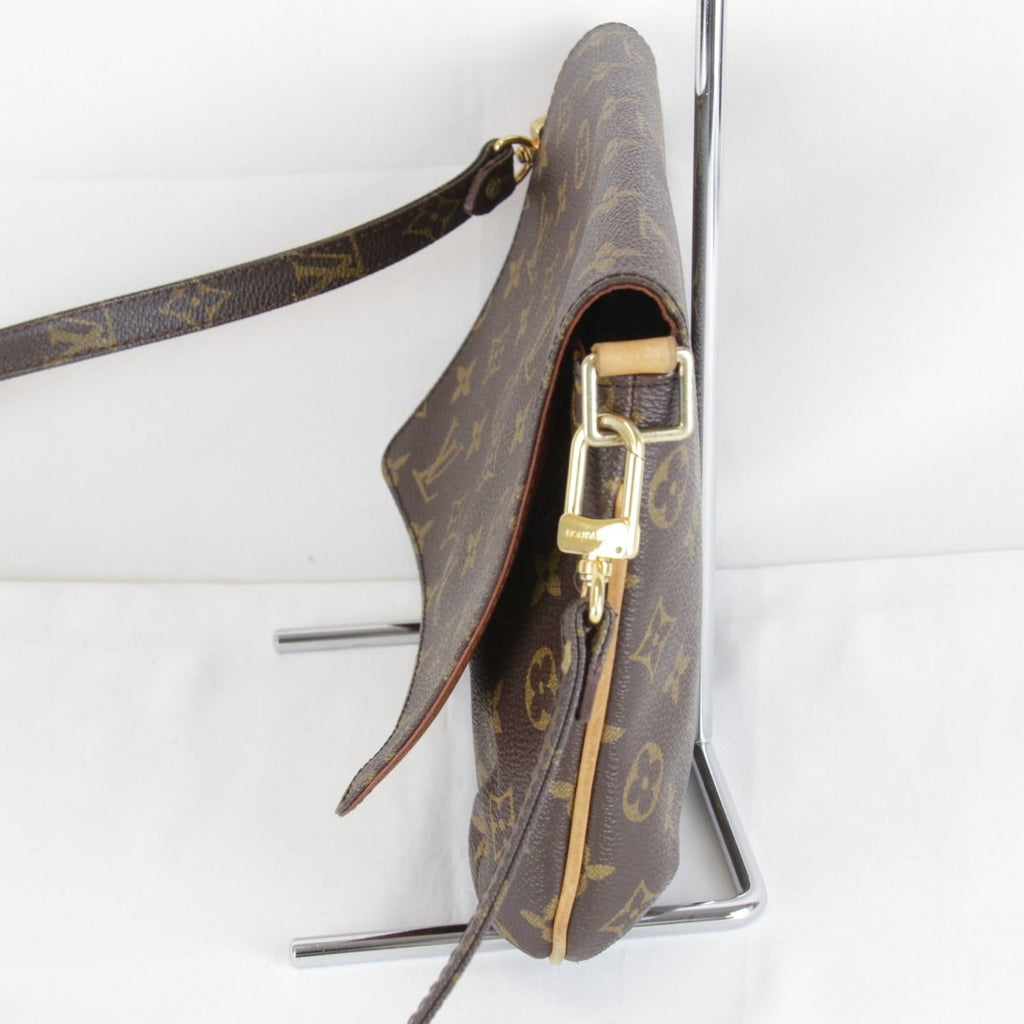 Louis Vuitton Musette Tango Strap Shoulder Bag Monogram Canvas — view 3