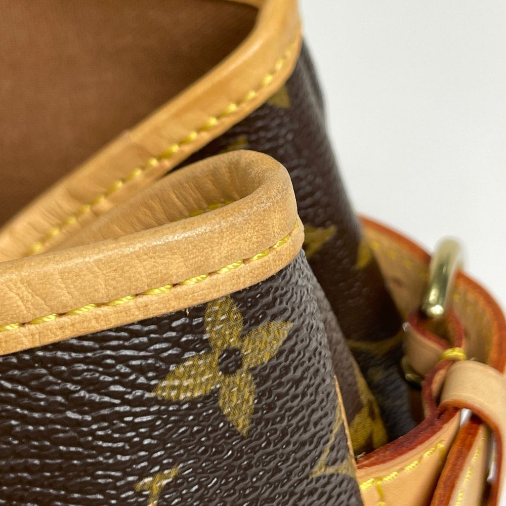 Louis Vuitton Batignolles Tote Monogram Brown — view 5