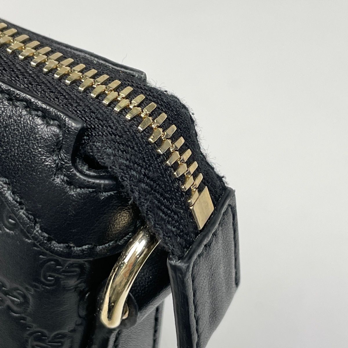 Gucci Micro Guccissima Handbag Leather Black — view 5