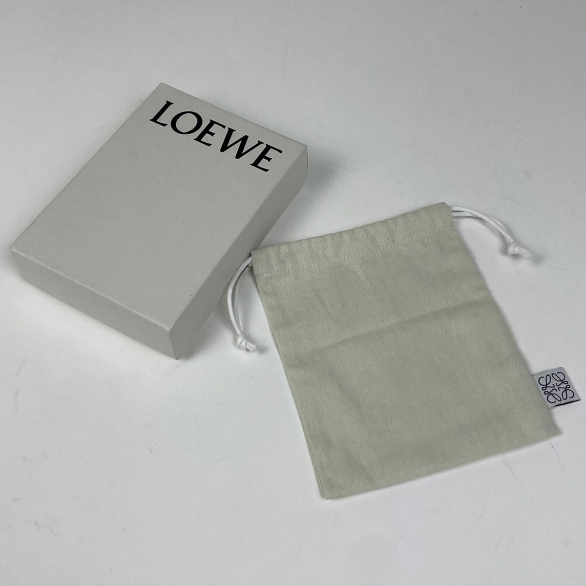 Loewe Duet Compact Wallet Bifold Smooth Leather Mocha — view 8