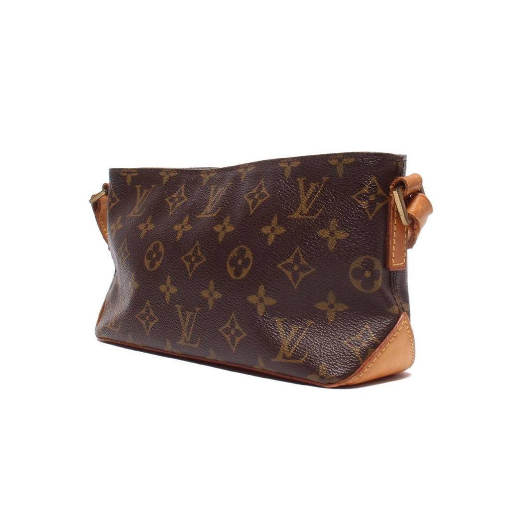 Louis Vuitton Shoulder Bag Crossbody Trotteur Monogram — view 3