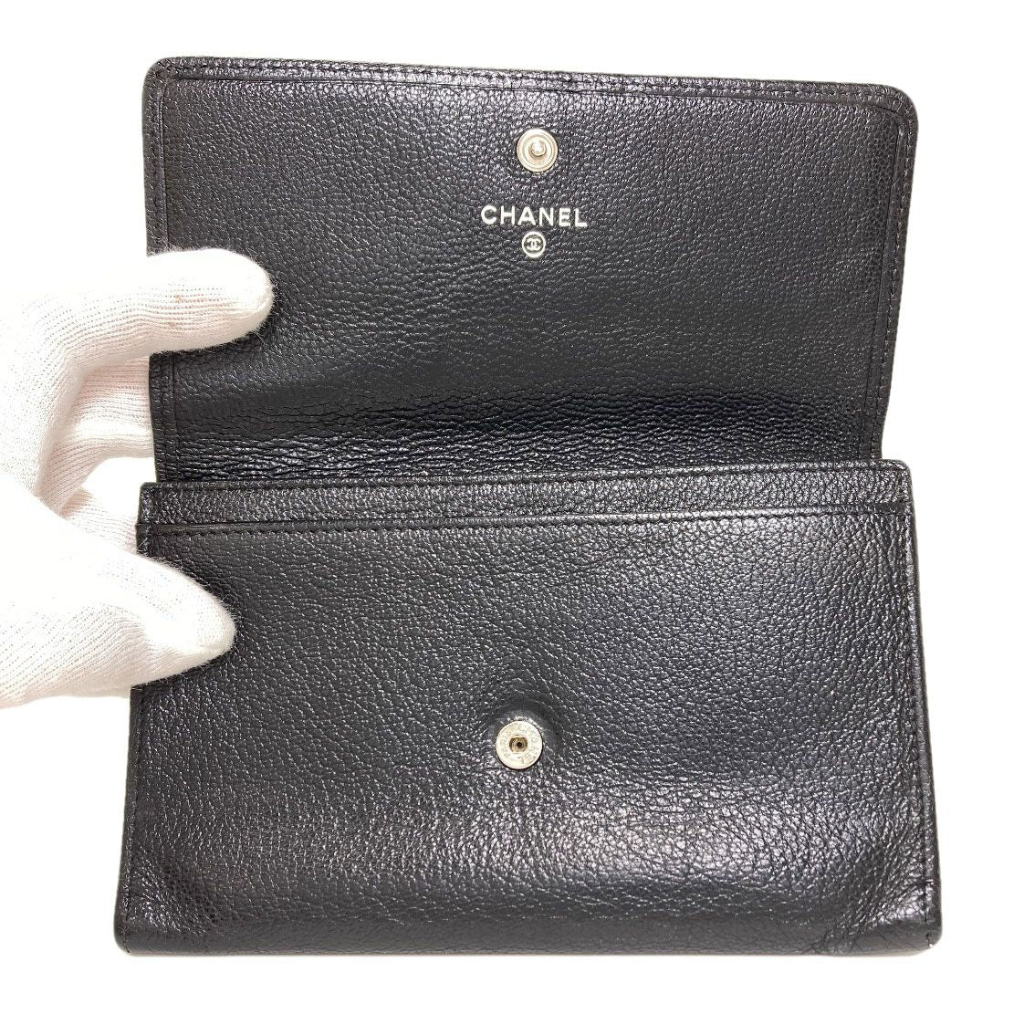 Chanel CC Logo Silver Wallet Calfskin — view 4