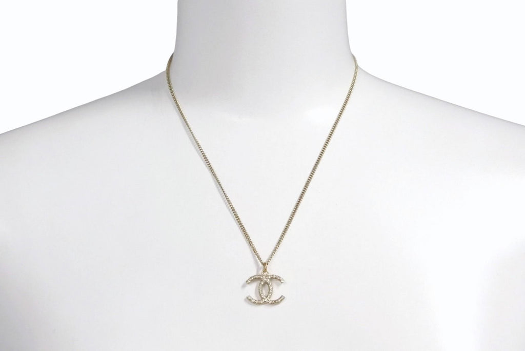 Chanel CC Logo Necklace Rhinestone Gold 08c — view 8