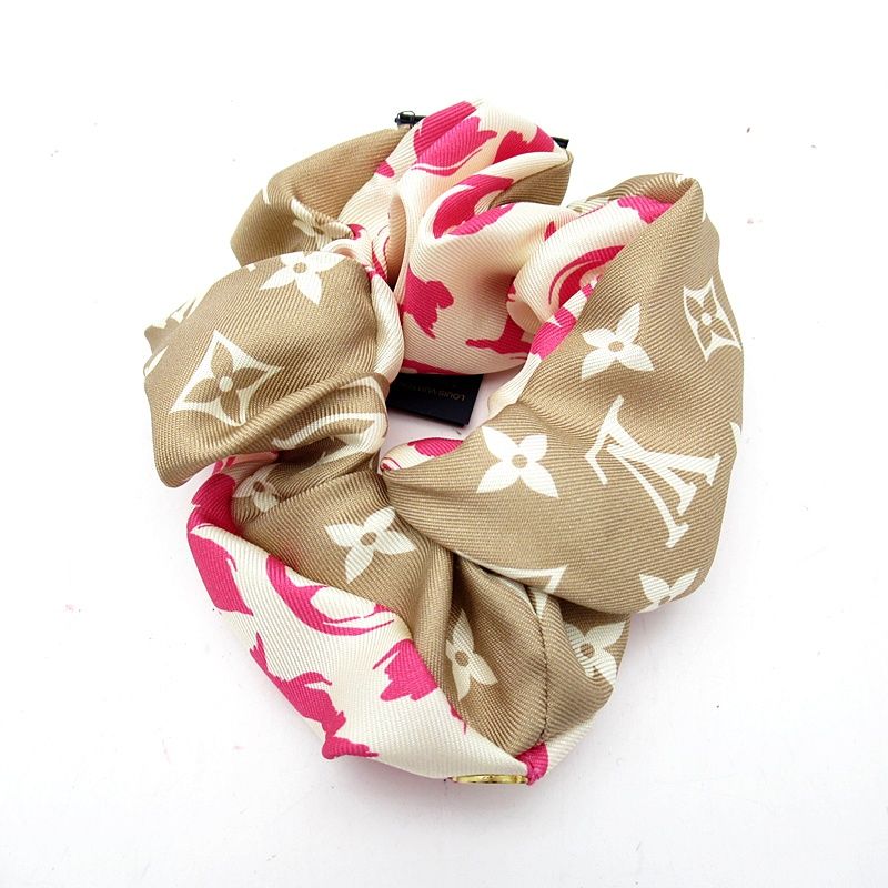 Louis Vuitton Scrunchie LV Safari Silk 100% Cles — view 2