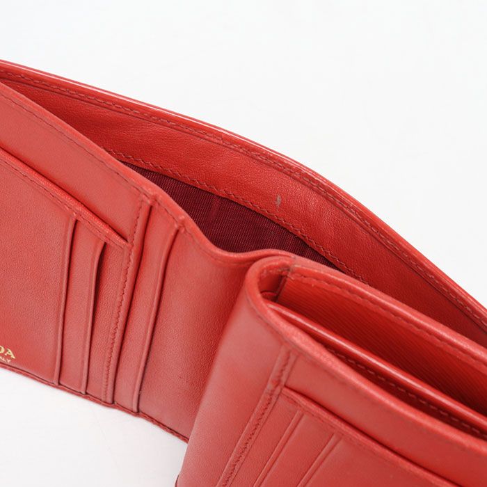 Prada Vitello Leather Wallet Bifold — view 4