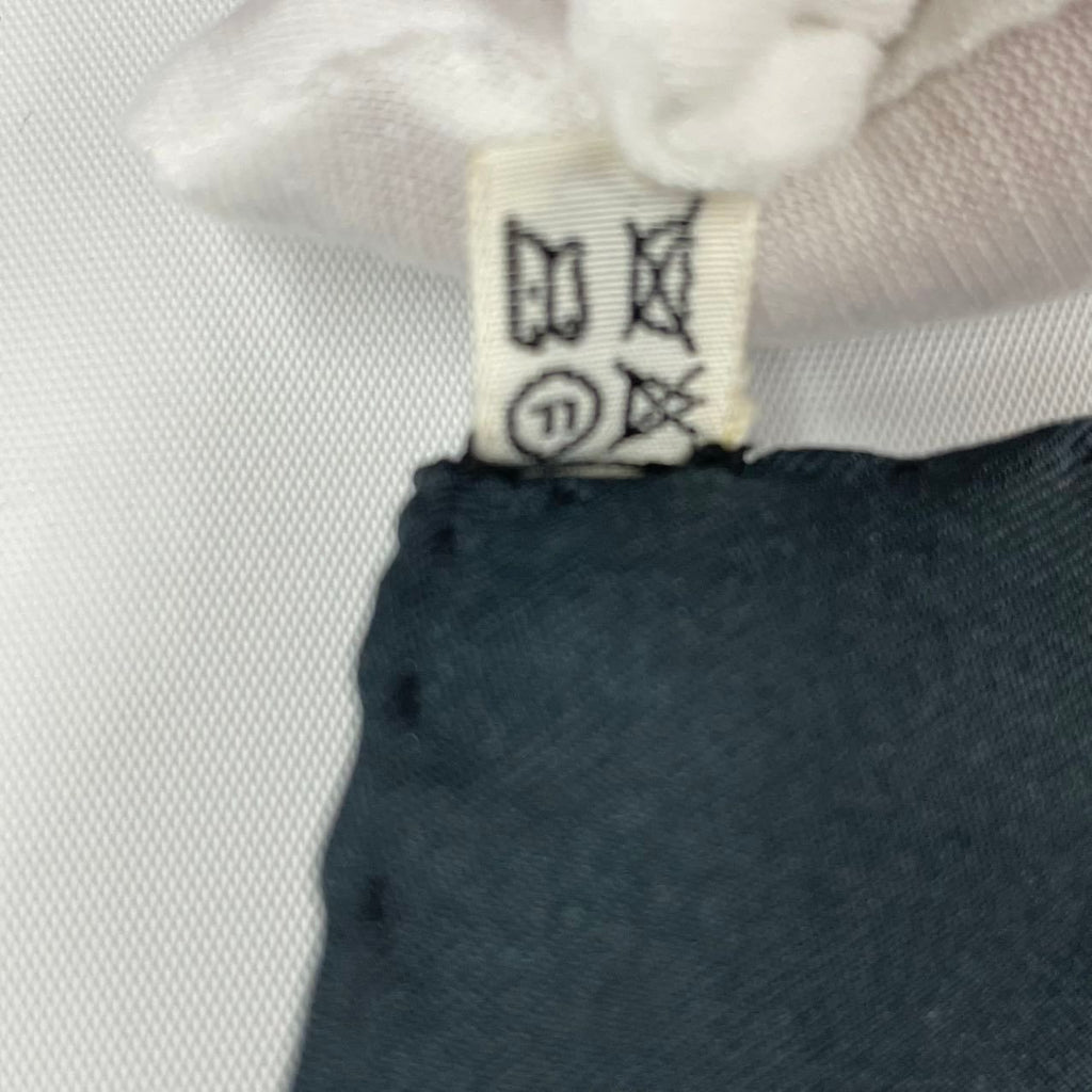 Hermes Scarf Silk Carre 90 Proues Black — view 8