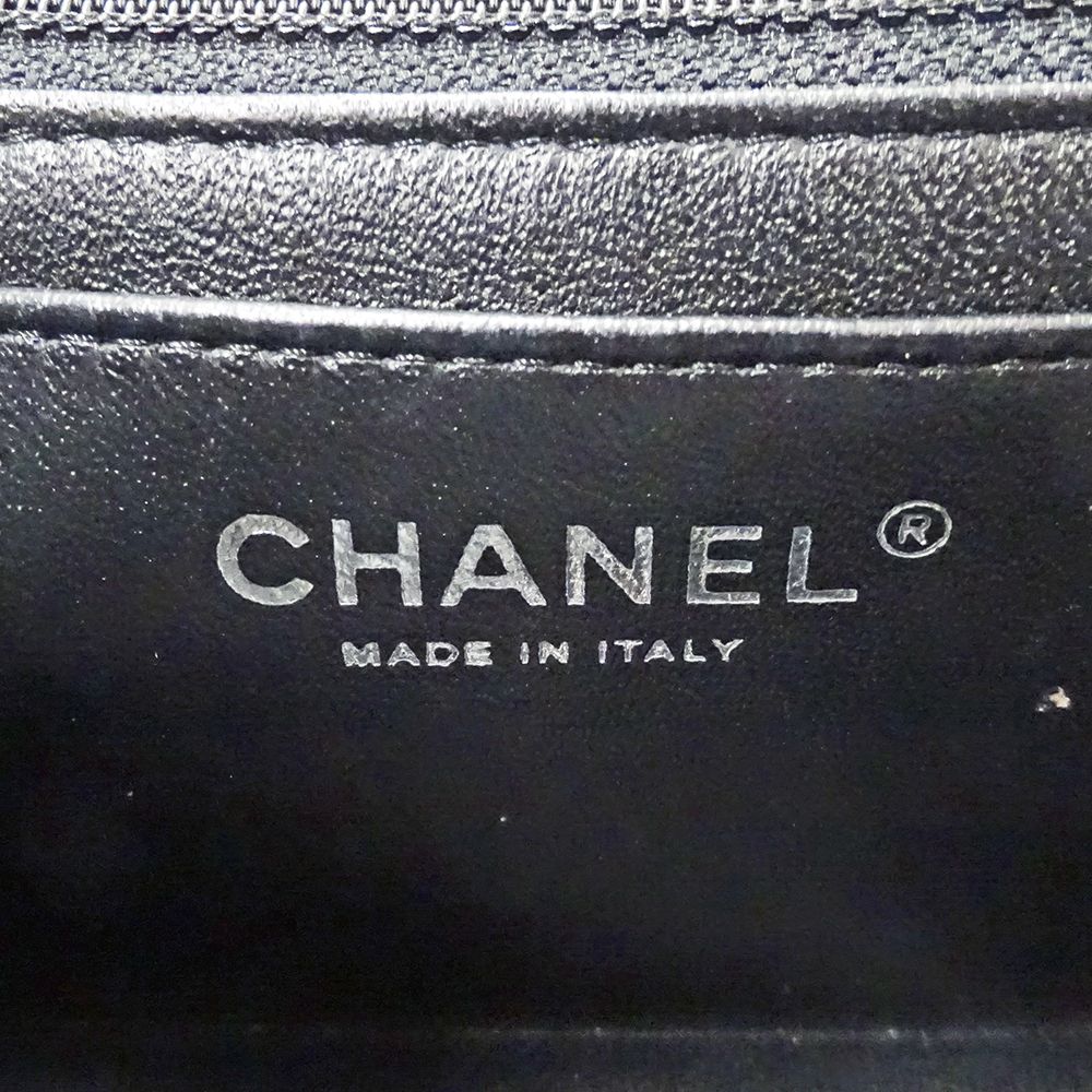 Chanel Quilted Mini Shoulder Bag Caviar Leather Black Silver Chain Bag Small — view 6