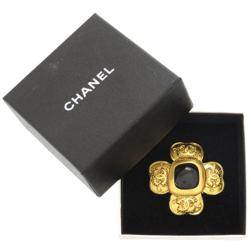Chanel CC Logo Vintage Clover Stone Metal Gold Brooch — view 2