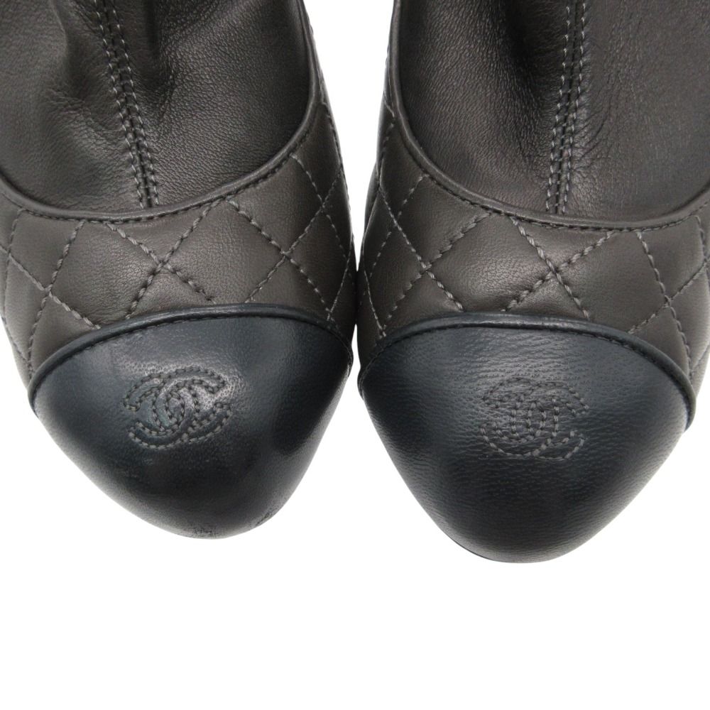 Chanel Boots CC Logo Quilted Ankle Booties Short Shoes Side Zip Gray — view 7