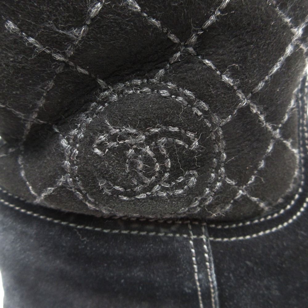 Chanel Boots CC Logo Quilted Shearling Boa Black — view 6