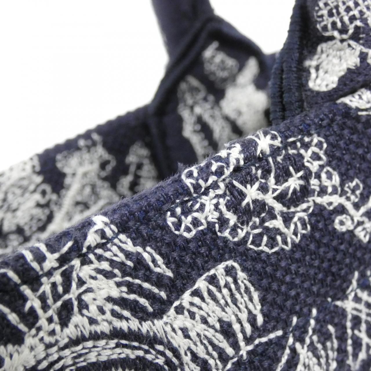 Dior Reverse Toile de Jouy Book Tote Small — view 7