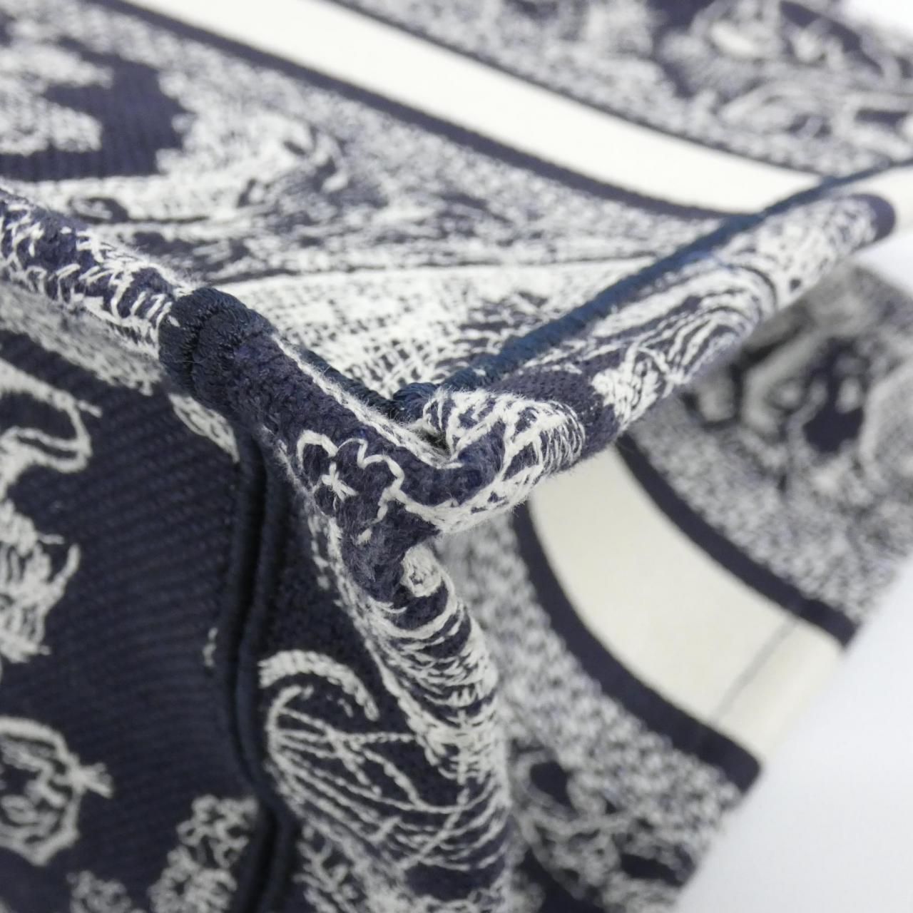 Dior Reverse Toile de Jouy Book Tote Small — view 3