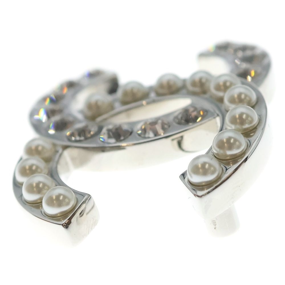 Chanel CC Logo Faux Pearl Rhinestone Brooch Pin Badge Silver — view 3