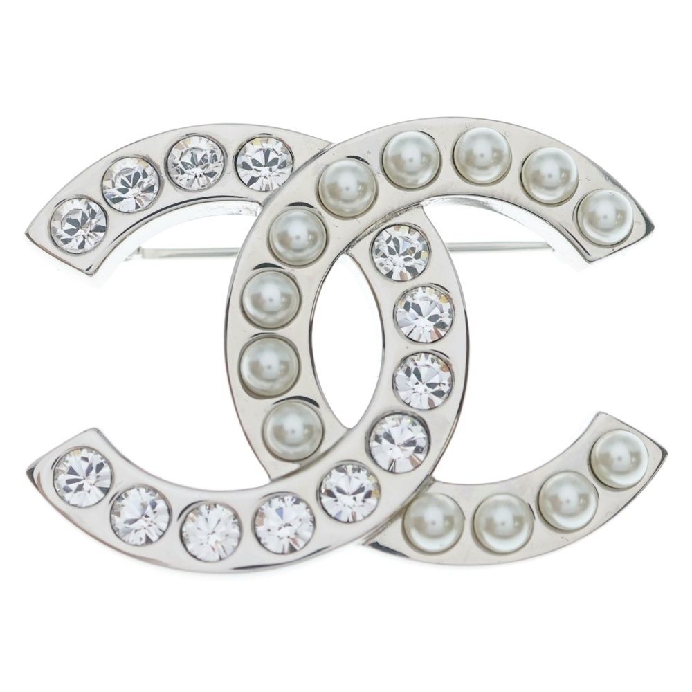 Chanel CC Logo Faux Pearl Rhinestone Brooch Pin Badge Silver