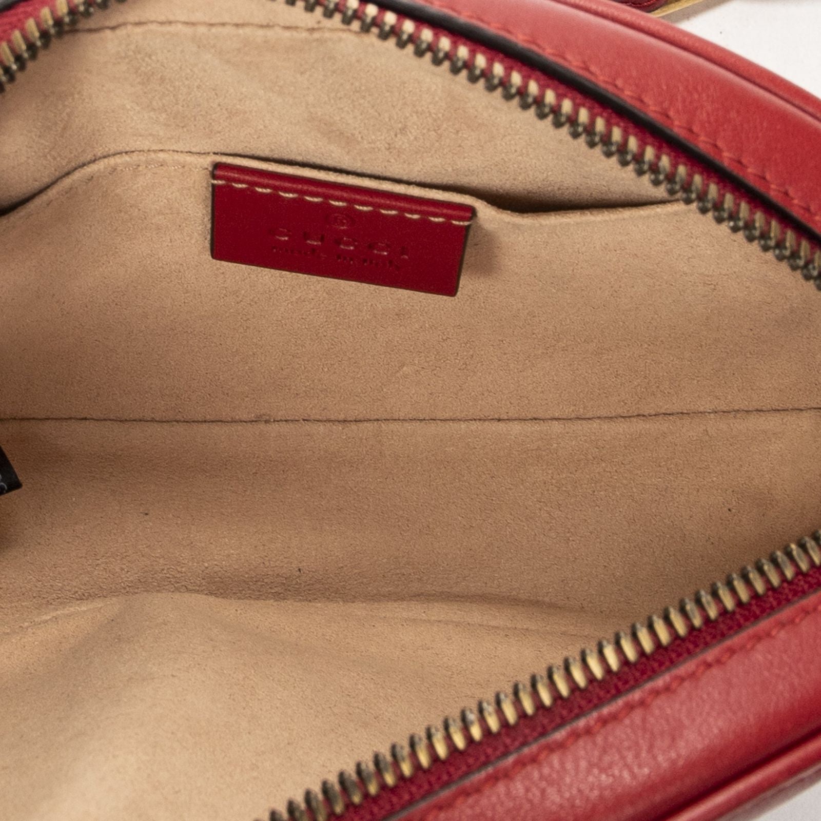 Gucci Marmont Belt Bag Red Matelasse Chez Blanc Leather — view 4