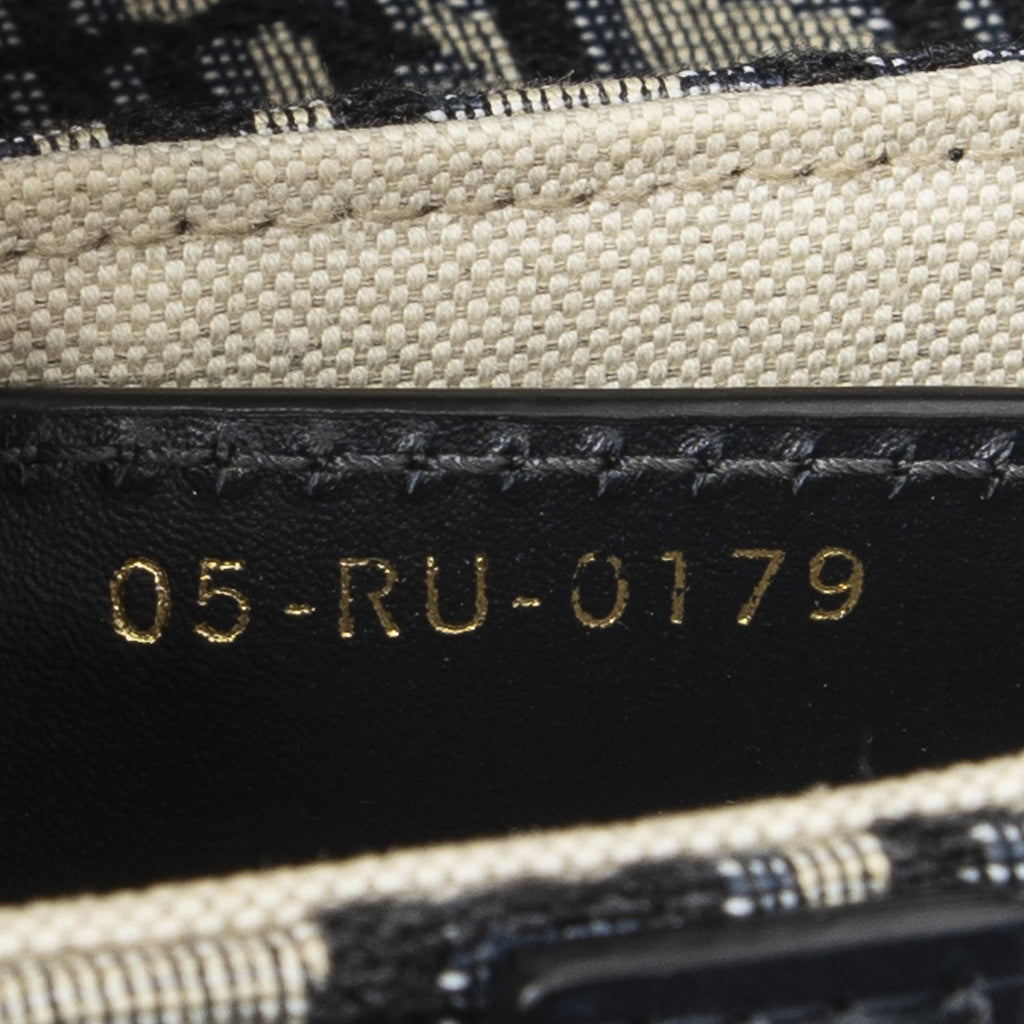 Dior New Saddle Bag Navy Beige Oblique Peacock Canvas — view 9