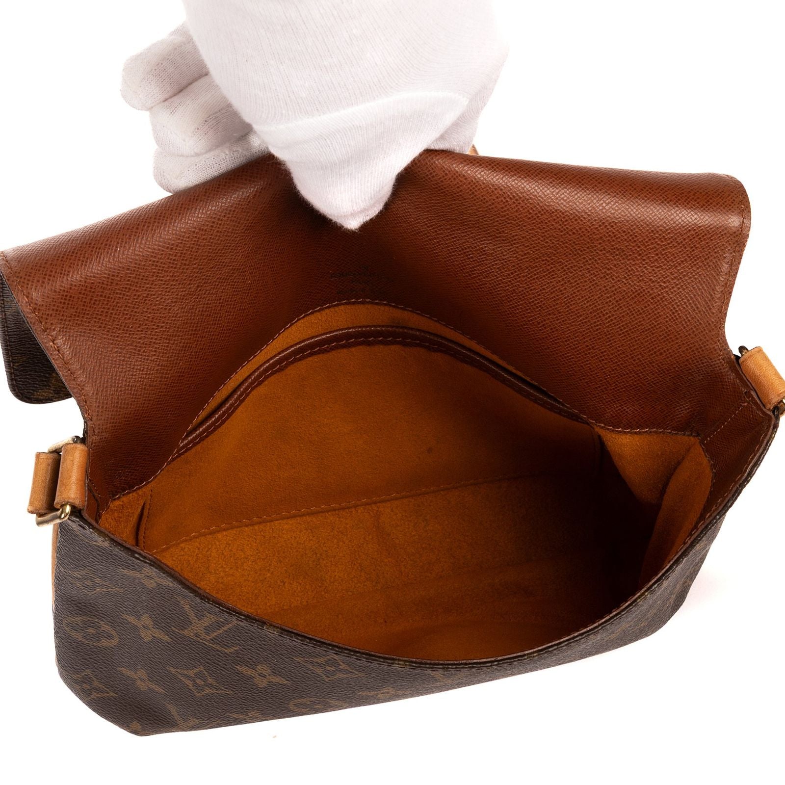 Louis Vuitton Musette Tango Brown Monogram Canvas — view 9