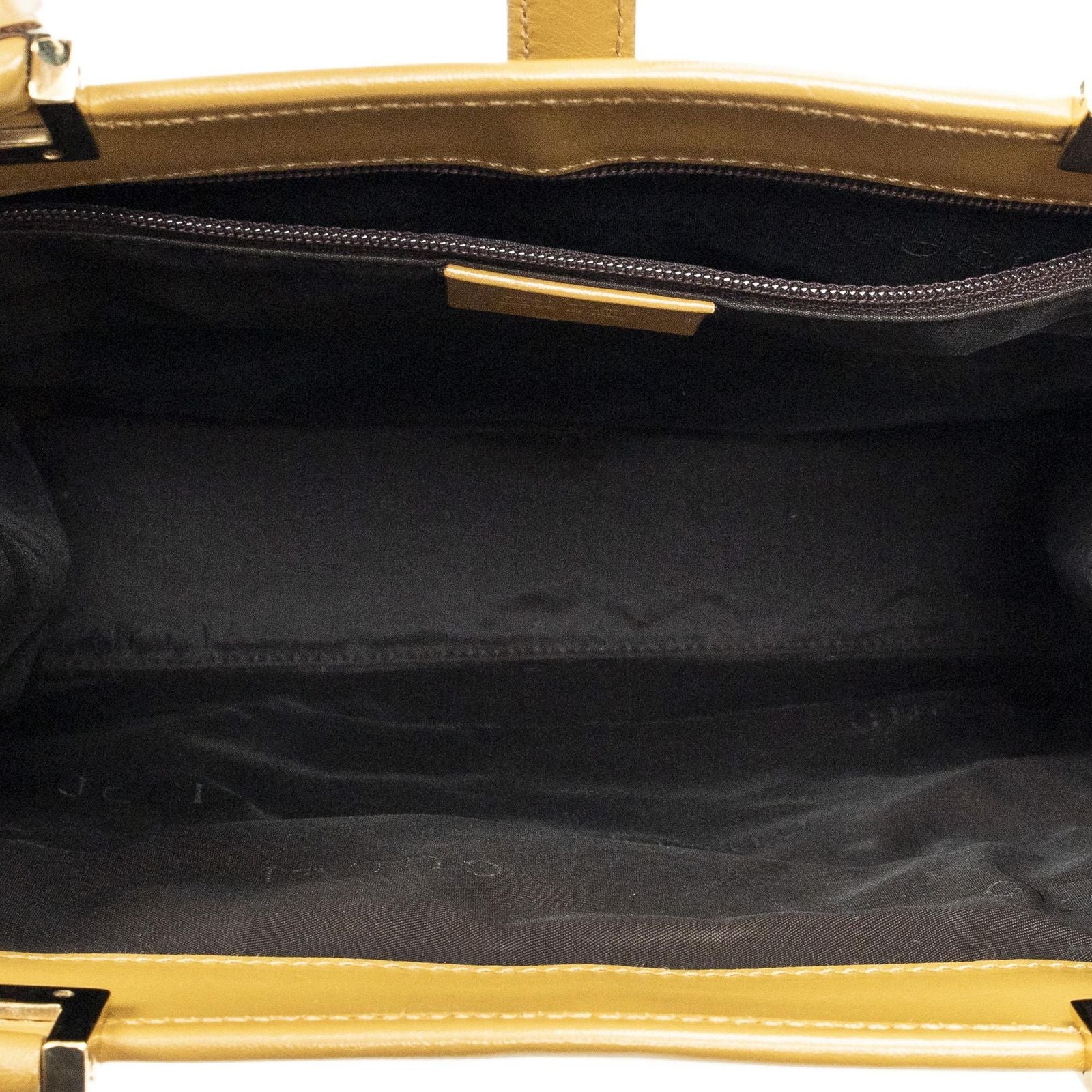 Gucci Square Bardot Tote Beige Yellow GG Canvas — view 9