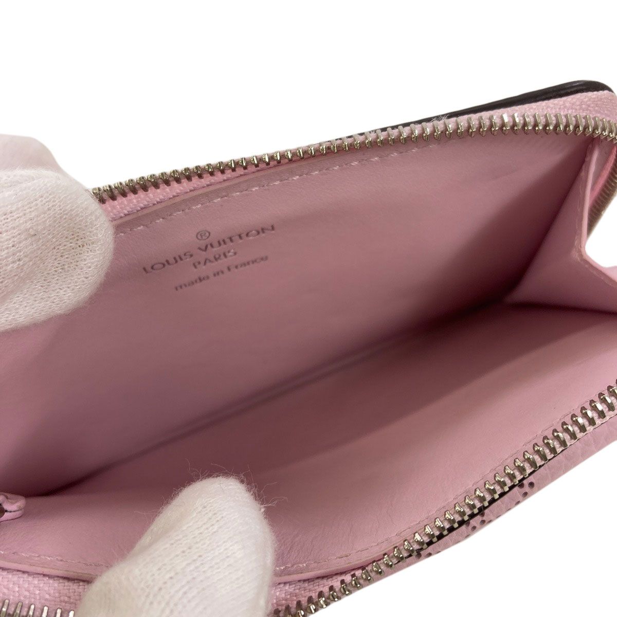 Louis Vuitton Card Holder Recto Verso Case Mahina Leather — view 4