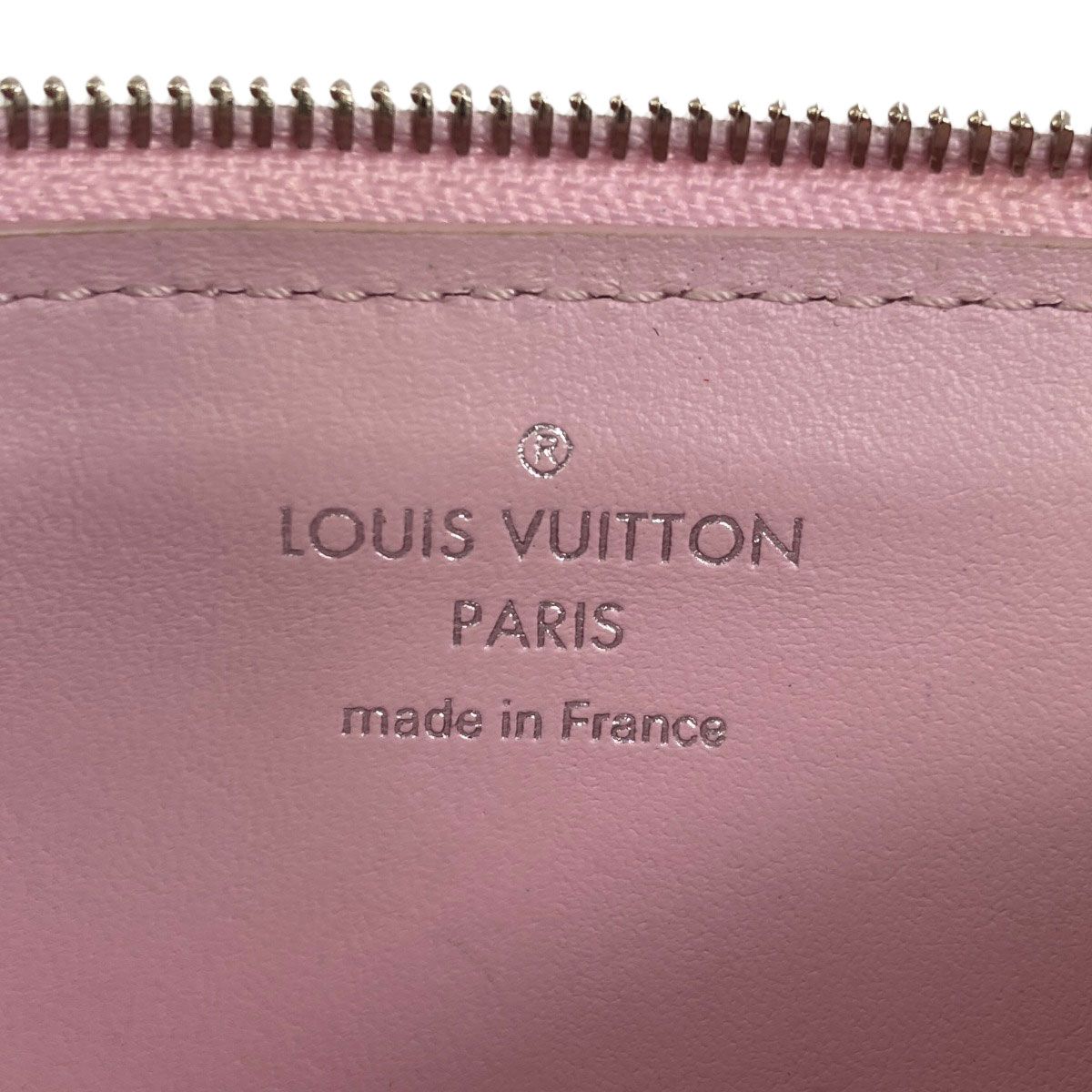 Louis Vuitton Card Holder Recto Verso Case Mahina Leather — view 5