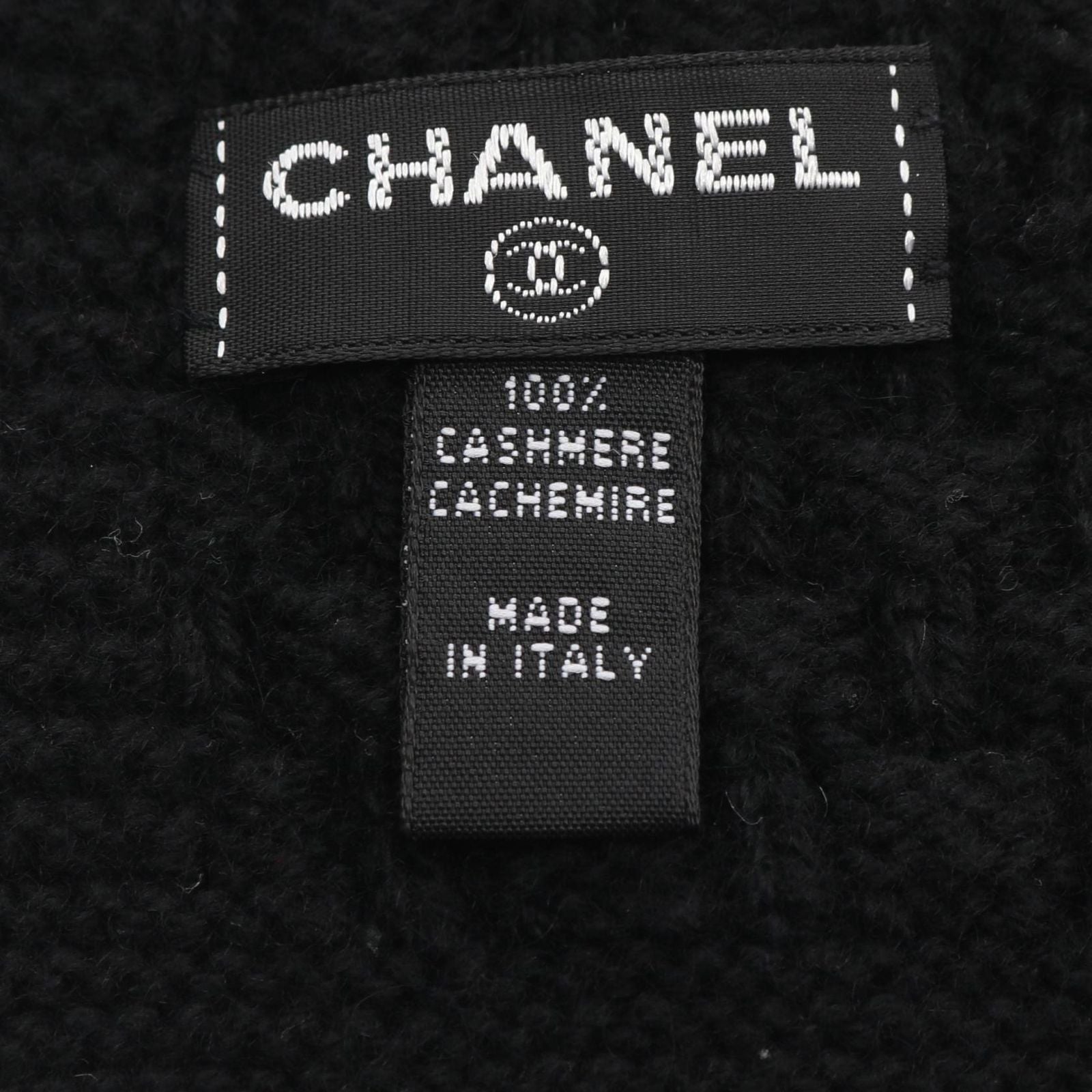 Chanel Scarf CC Logo Black — view 4