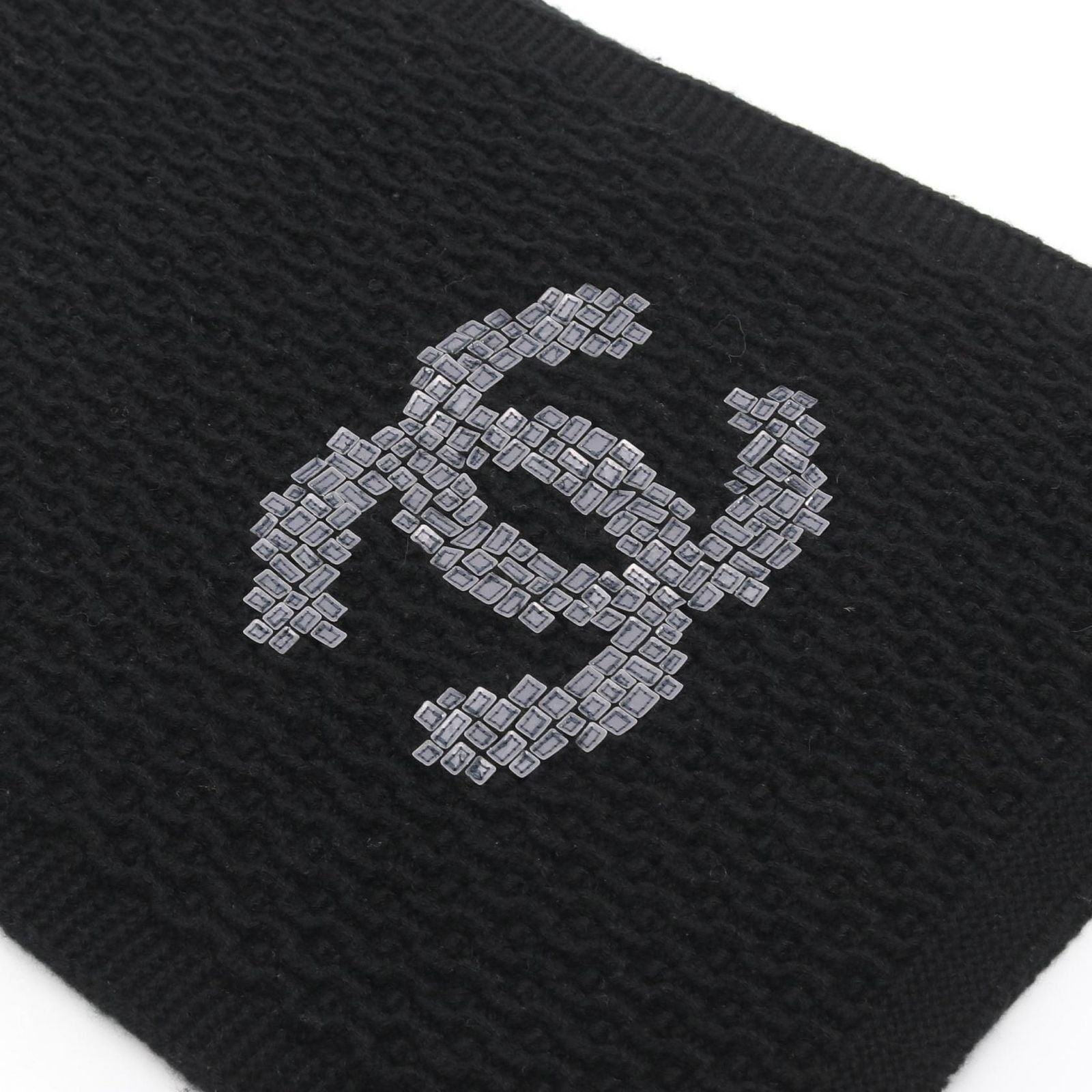 Chanel Scarf CC Logo Black — view 2