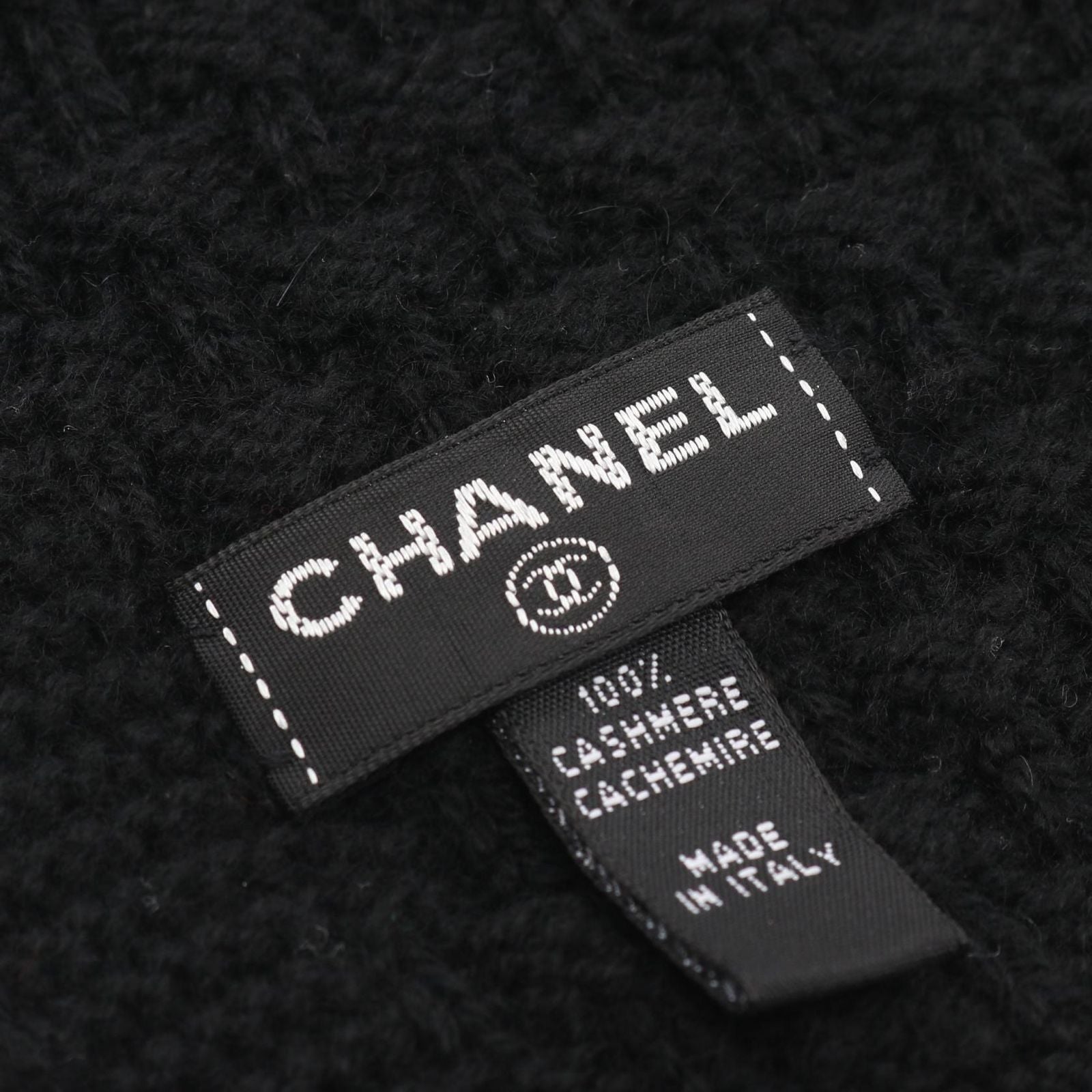 Chanel Scarf CC Logo Black — view 3
