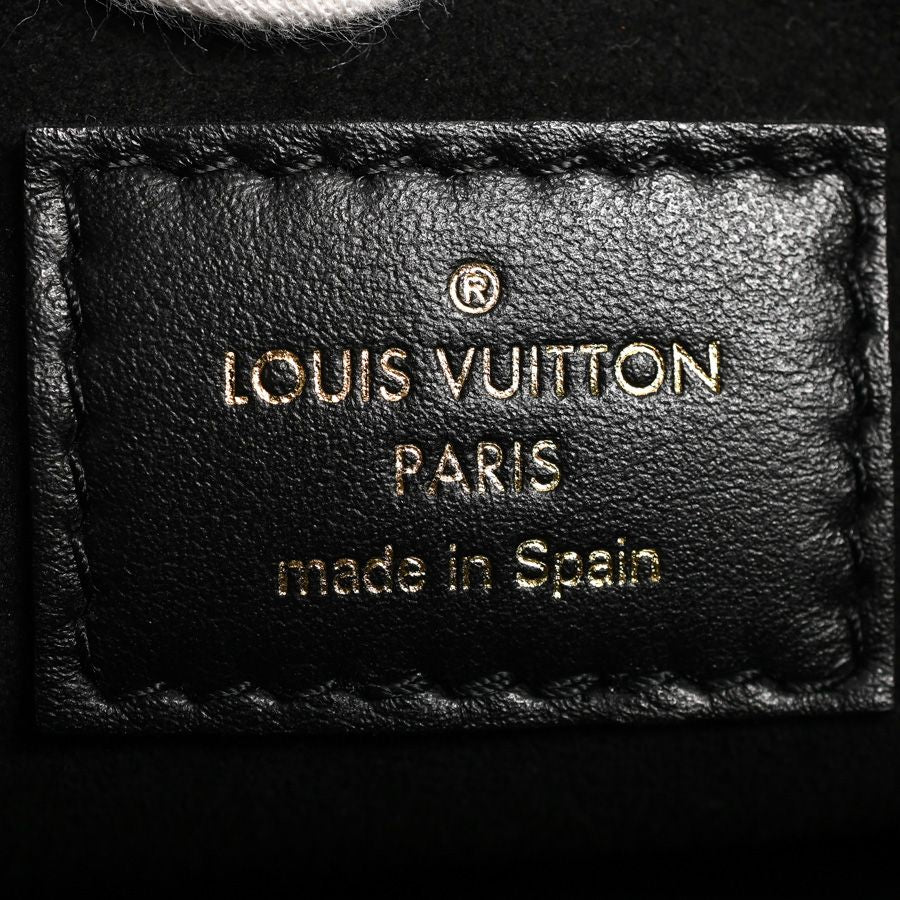 Louis Vuitton Handbag on My Side PM — view 6